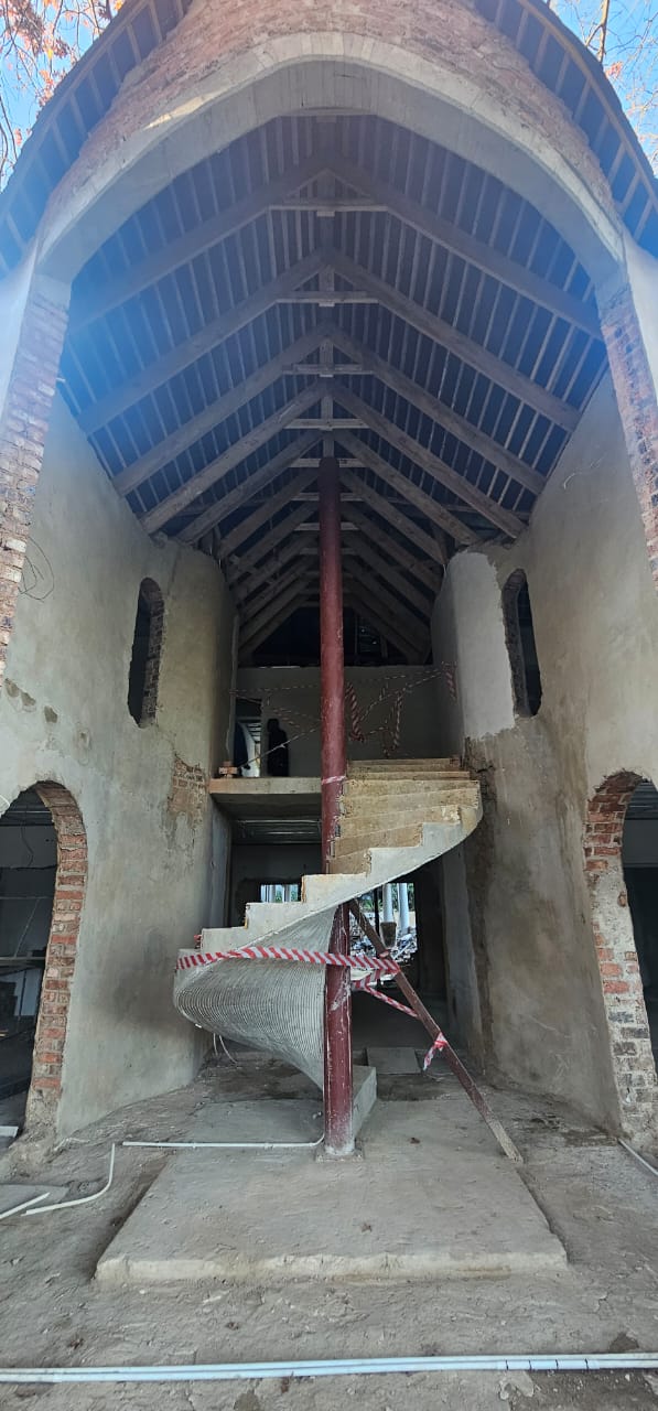 Spiral Stair & Roof Support